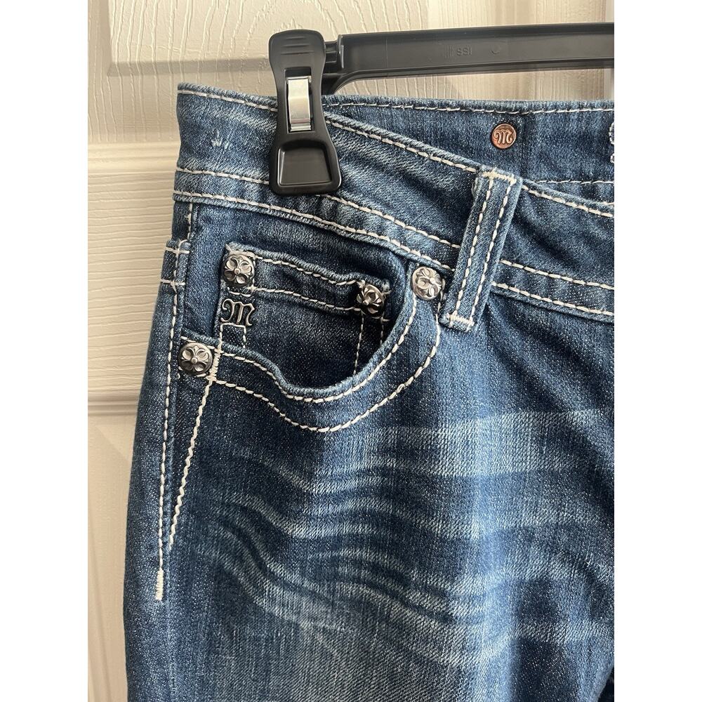 MISS ME Women's Medium Wash Fleur-De-Lis Skinny JP604855 Mid-Rise Jeans Sz 28 - Picture 4 of 16